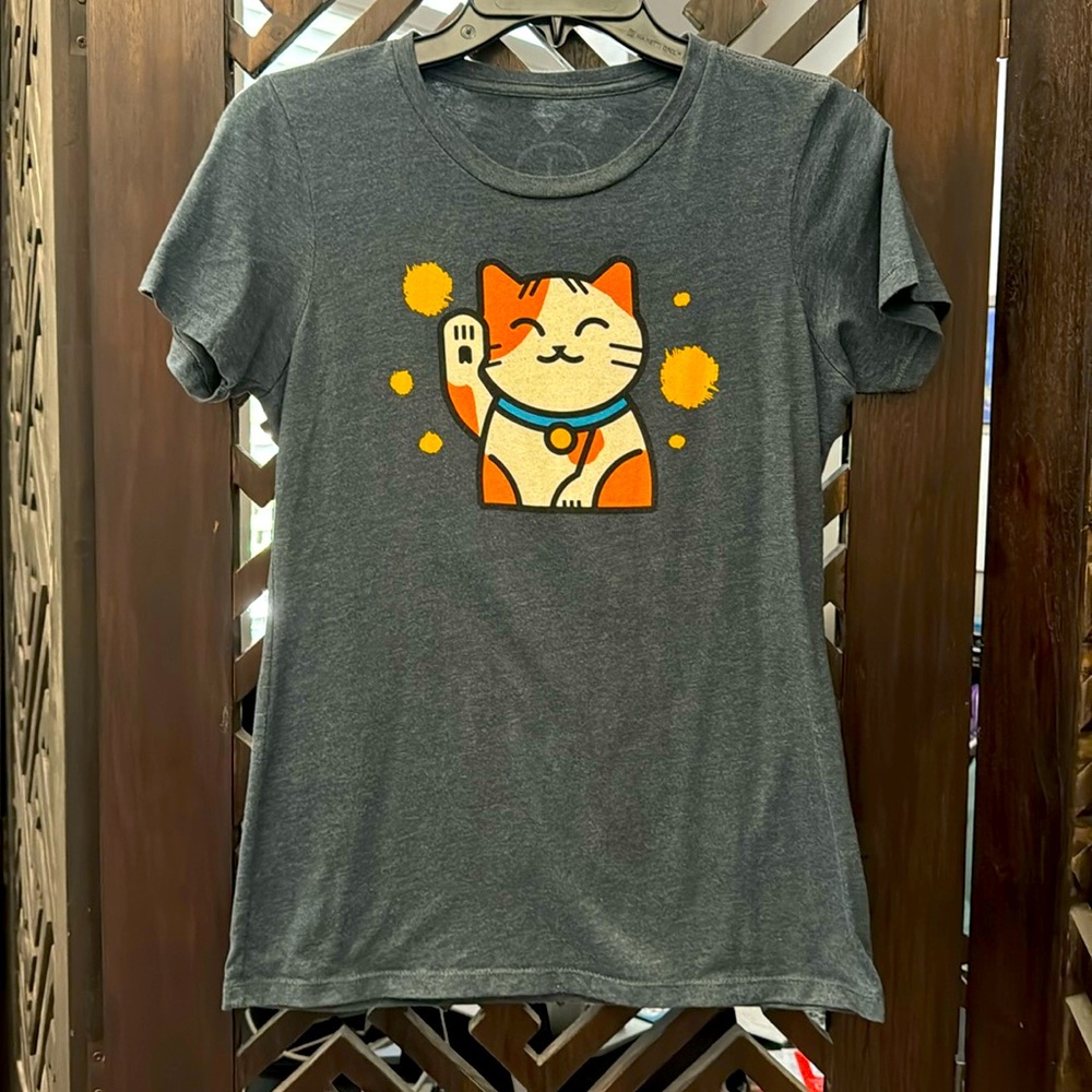 Maneki Neko Lucky Cat Women's medium/large tee, blue/grey color